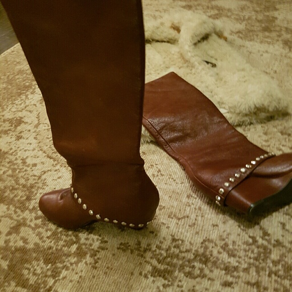 Tall wedge boots with studded fold-over design - Picture 4 of 7